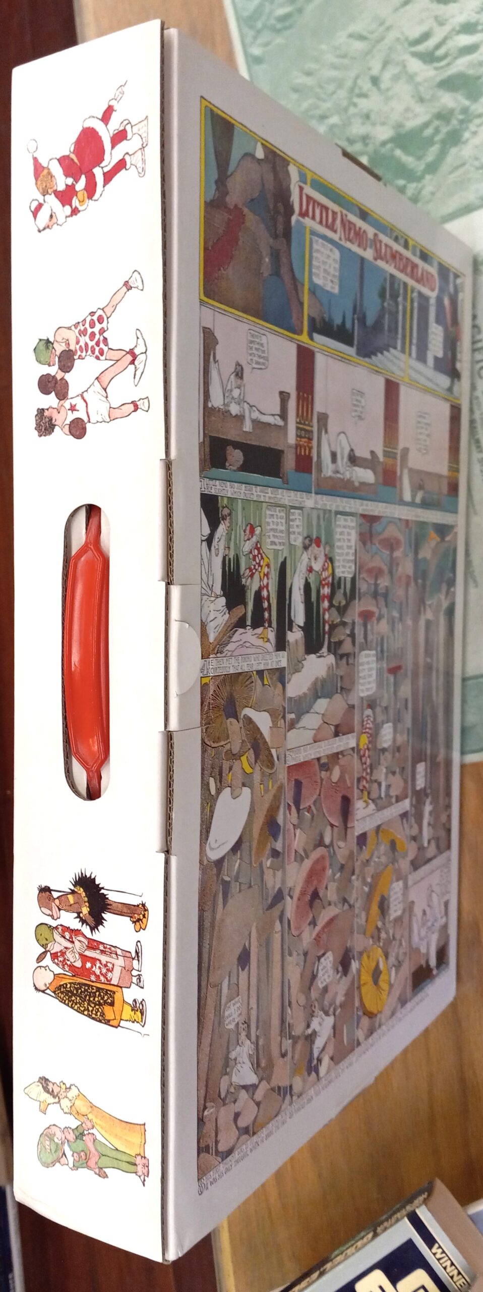 The Complete Little Nemo XL suitcase-style case