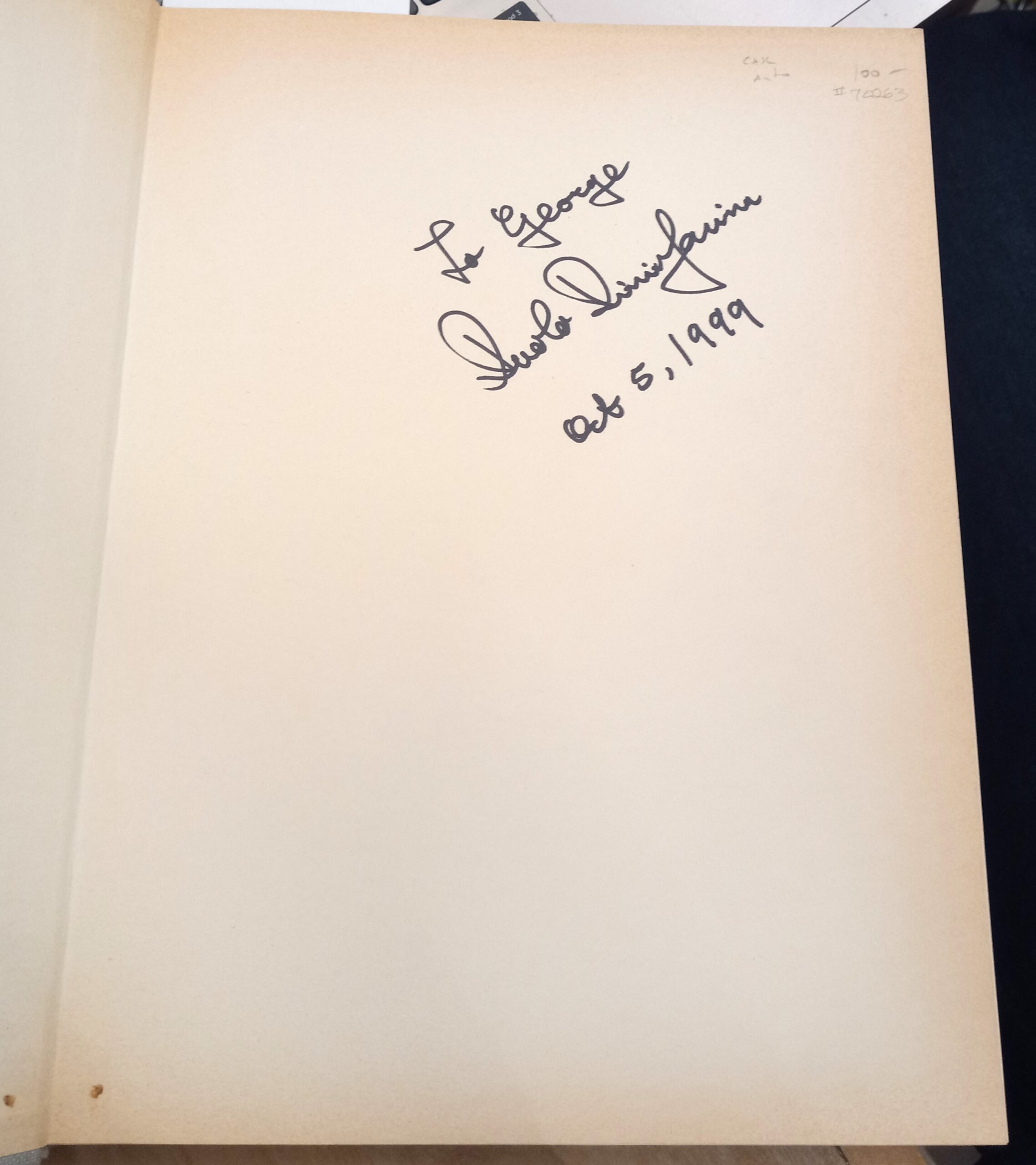 Pininfarina 10 front free endpaper with inscription and signature of Paolo Pininfarina