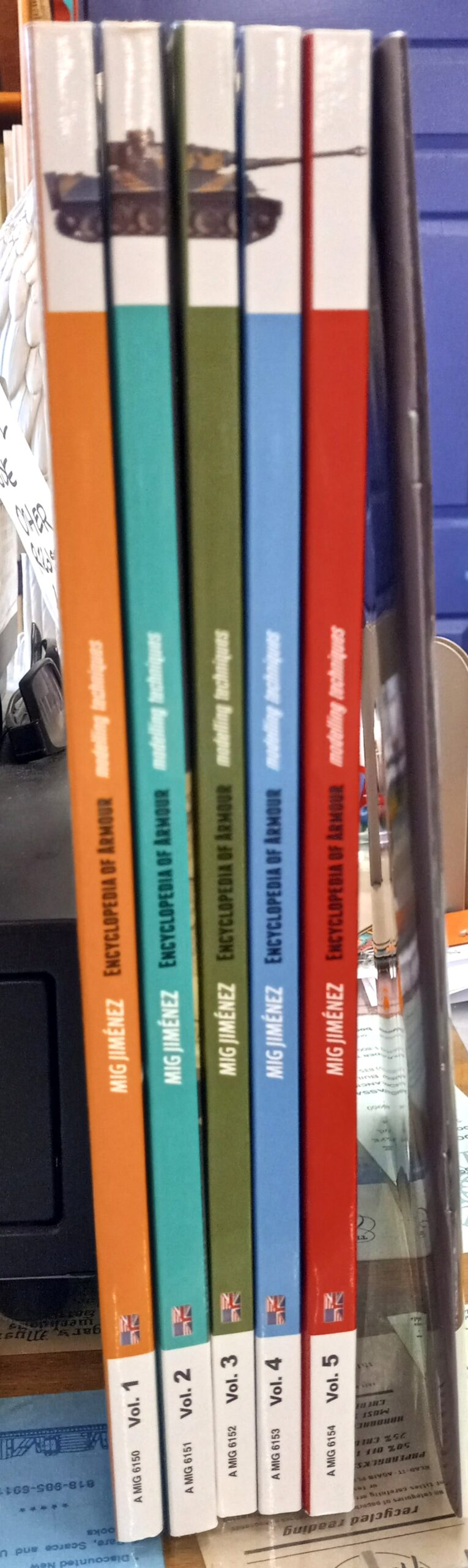 Encyclopedia of Armour Modelling Techniques spines of all six volumes